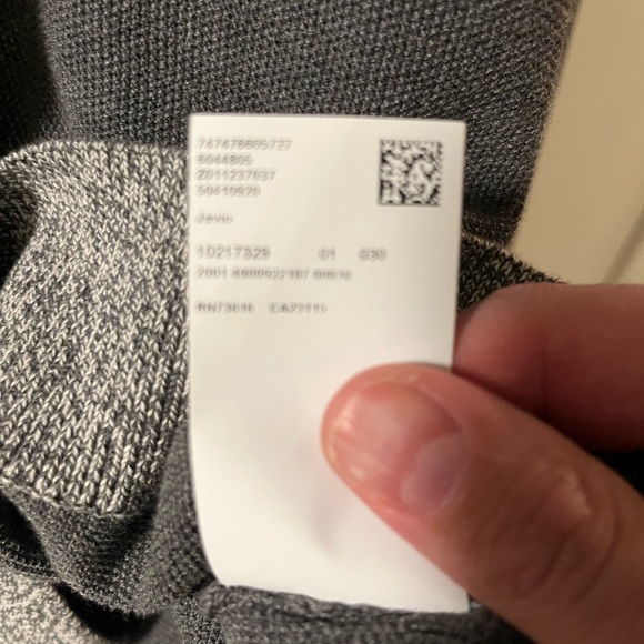 Hugo Boss men’s medium (size 40) sweater. - Picture 4 of 7